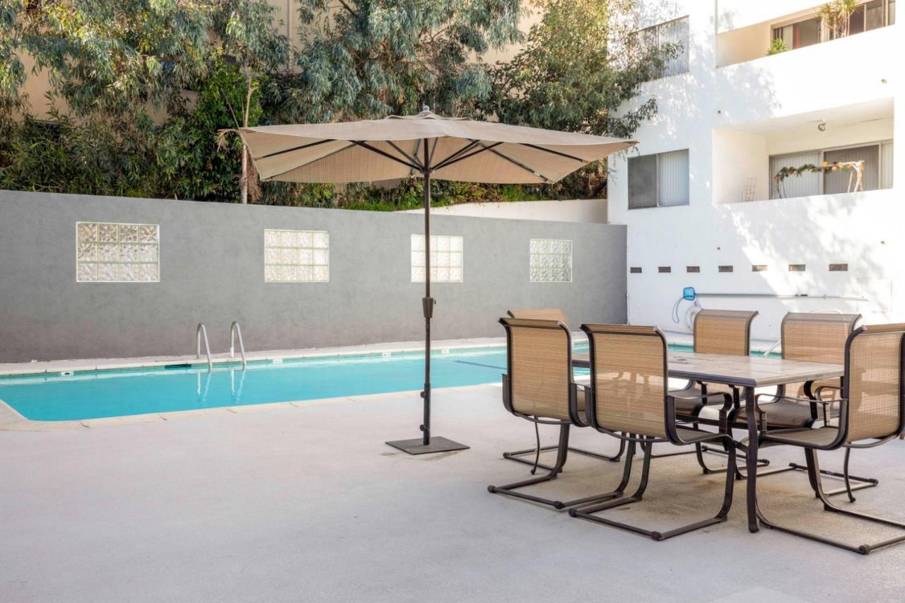 Brentwood 1Br W Pool Nr San Vicente Blvd Lax-89 Lägenhet Los Angeles Exteriör bild